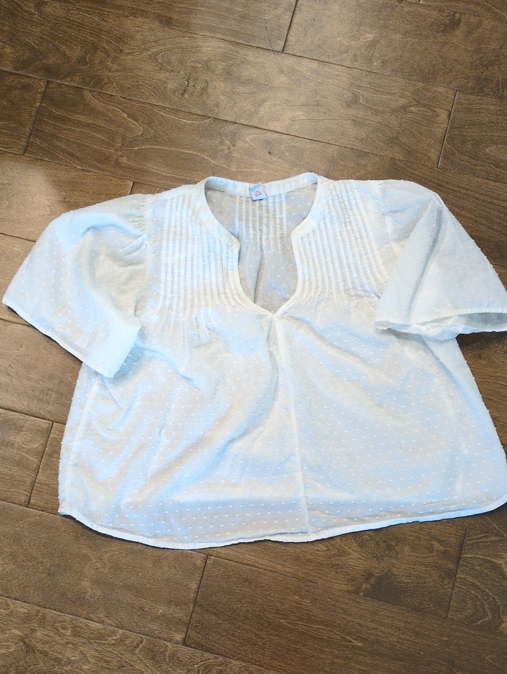 Old Navy Women's White Top Size Medium